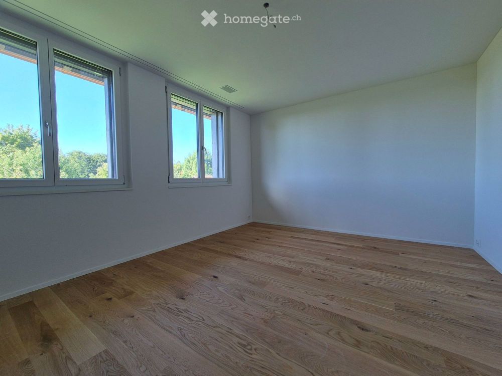 Erstvermietung, attraktive, ruhige Wohnung im Grünen mit grossem Balkon und Fernsicht - Bild 7
