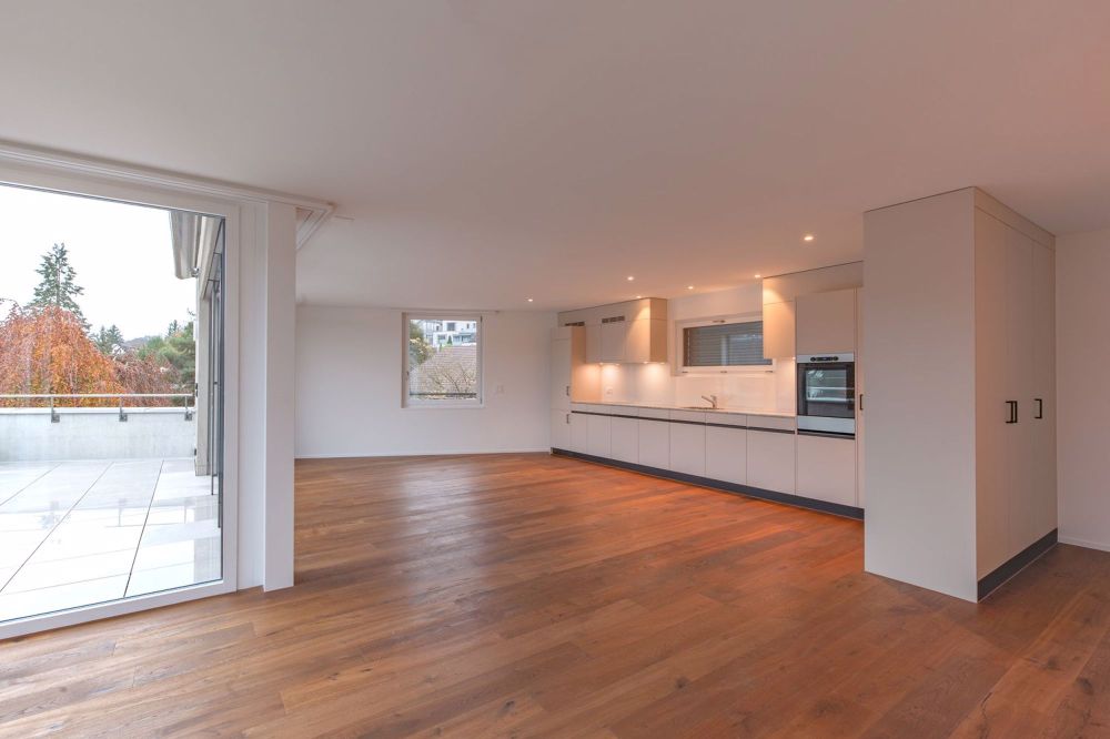 Attikawohnung mit grosser Terrasse – modern, hell & familienfreundlich - Bild 1