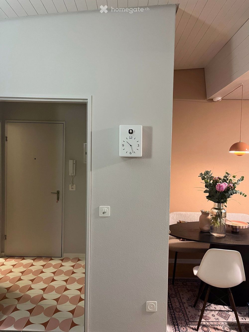Charmante Dachwohnung mit Balkon in Arlesheim - Bild 8