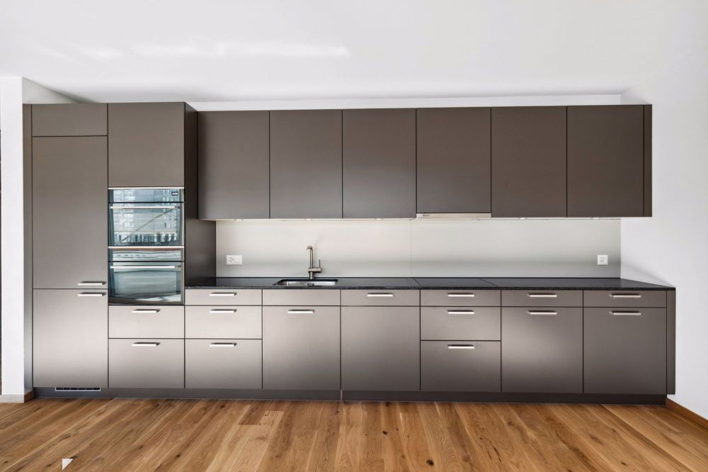 Höchster Wohnkomfort mitten in der Stadt - Küche mit Steamer (Musterwohnung)