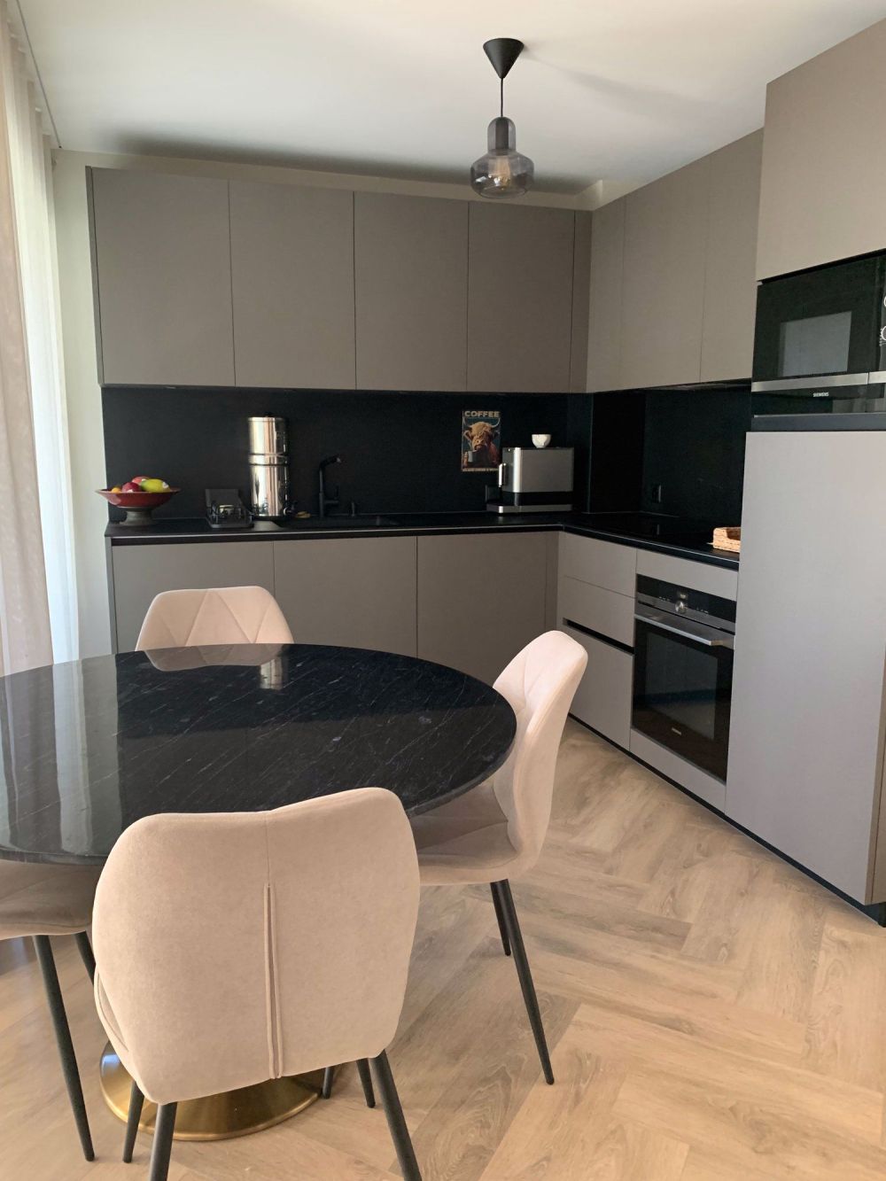 Moderne 2,5-Zimmer-Wohnung mit Terrasse in Yverdon-les-Bains - Bild 3