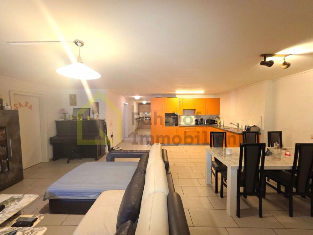 Sonnige Familienwohnung mit Sitzplatz - Bild 3
