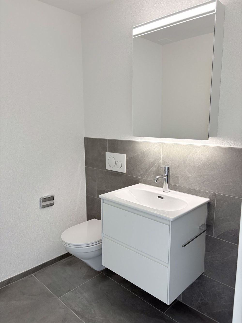tolle 5.5-Zimmer-Maisonette-Wohnung - Gäste-WG OG