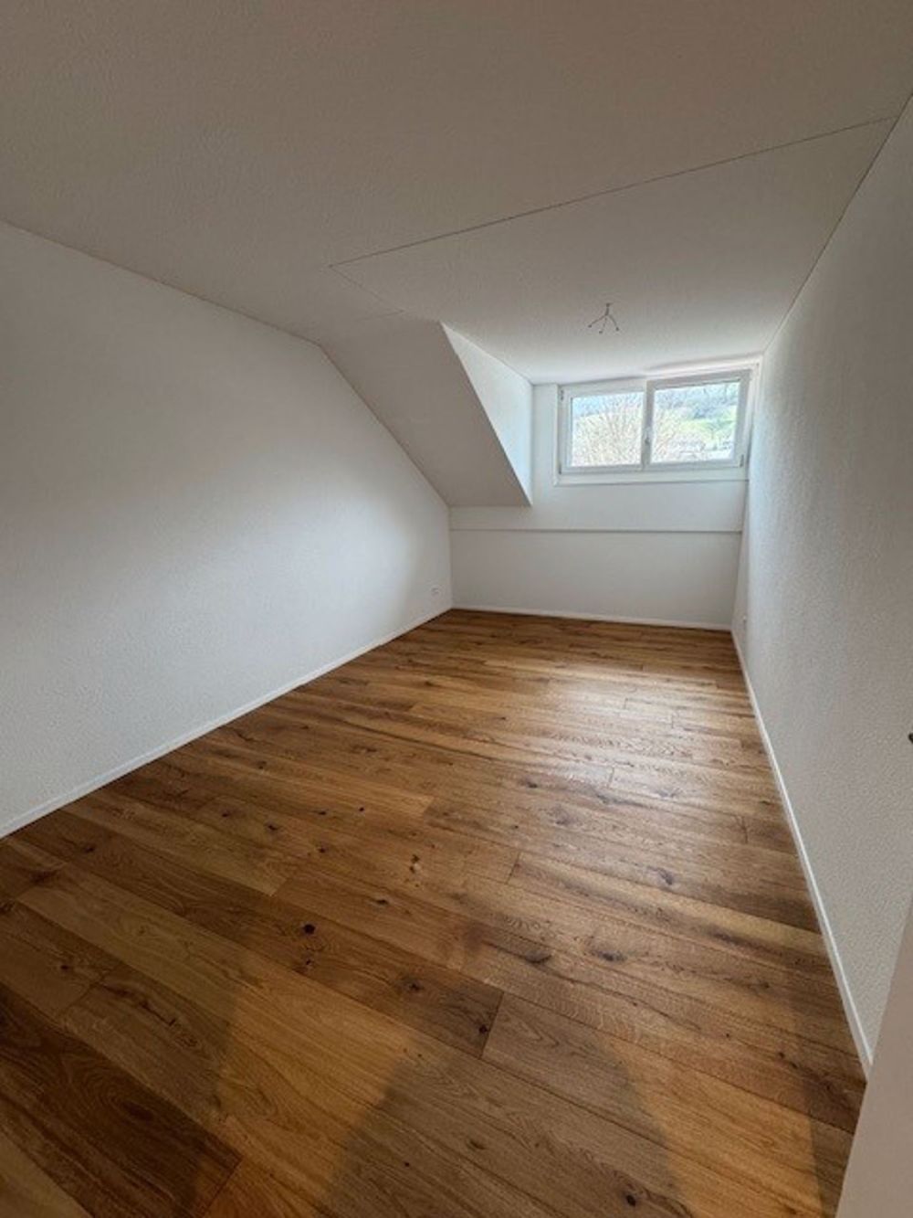 Tolle 4.5-Zimmer-Wohnung - Erstbezug - Bild 8