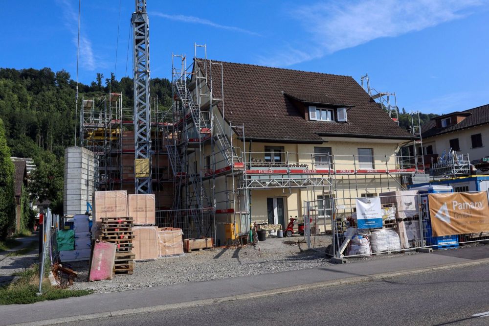 2 Wohnungen mit 3 1/2 Zimmer zu vermieten; wovon eine mit zusätzlicher Galerie - Bild 1