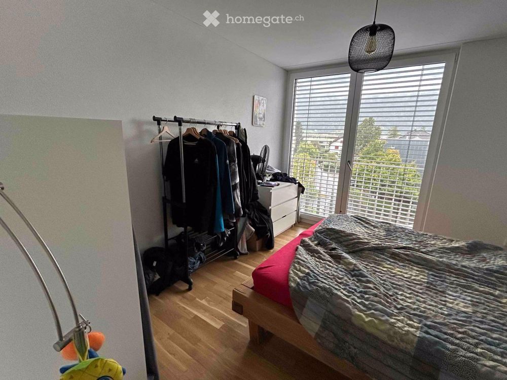 Moderne 3.5-Zimmer-Wohnung am Bahnhofplatz in Altdorf - Bild 1