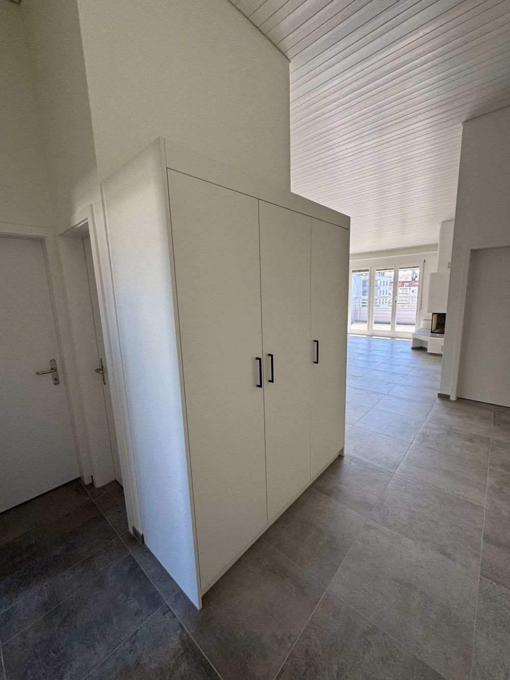 Modern sanierte 3.5-Zimmer-Attika-Wohnung im Herzen von Biel - Bild 10