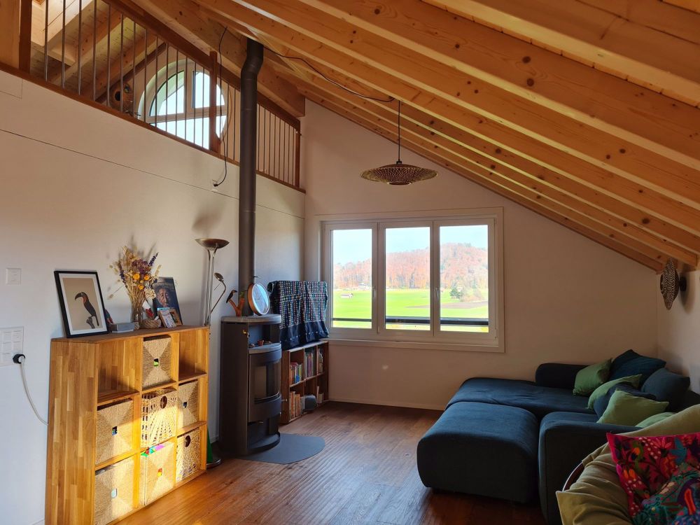 4.5-Zimmer-Maisonette-Wohnung mit traumhafter Bergsicht - Bild 9