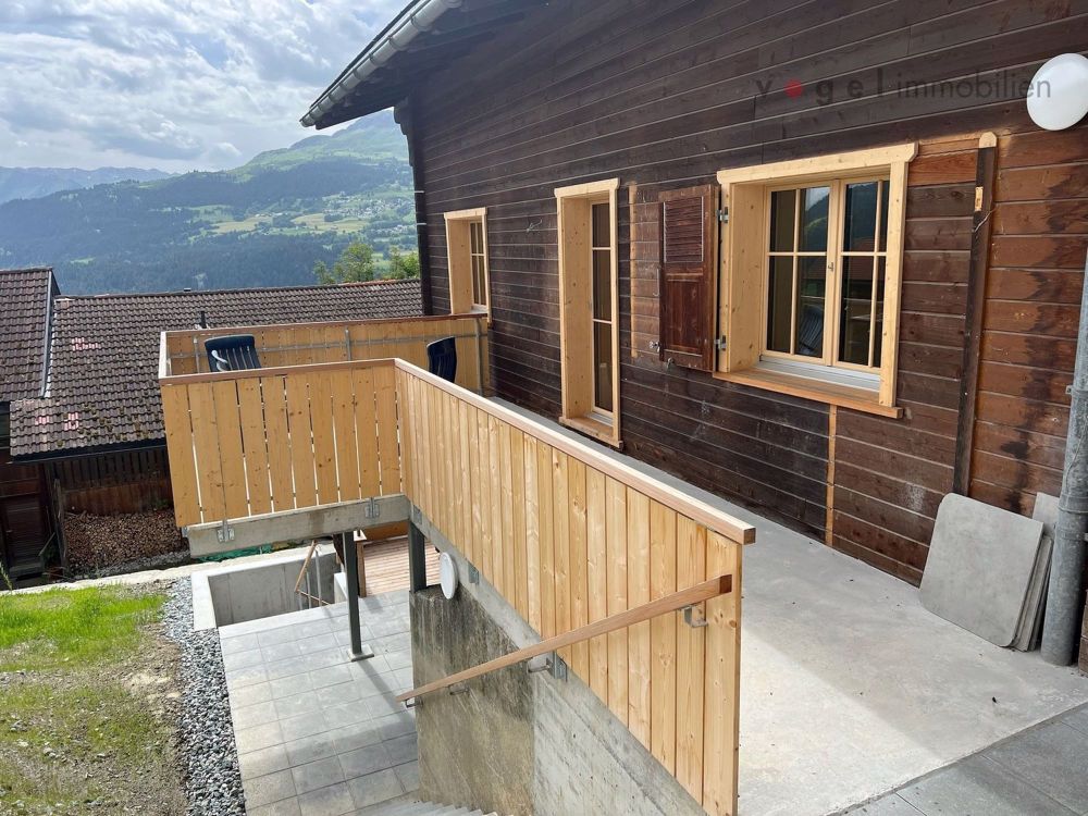 Charmante, sonnige und kernsanierte Wohnung mit Panoramablick - Terrasse