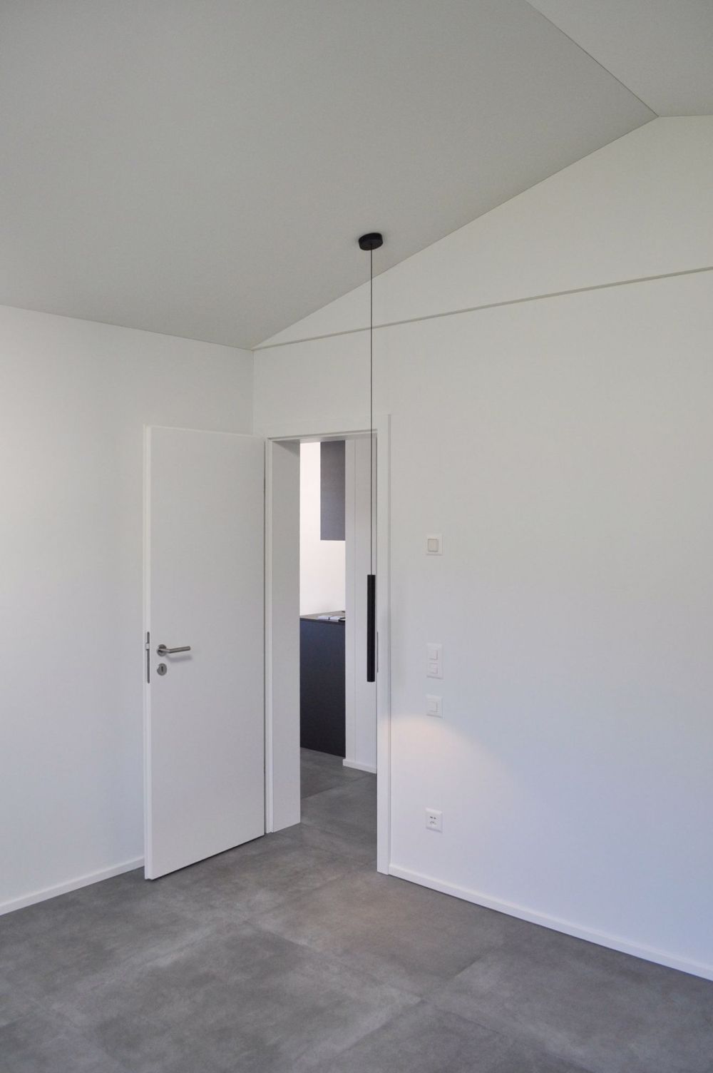 Mendrisio Zentrum: geräumige und raffinierte 2.5-Zimmer-Designwohnung in einer renovierten Villa aus der Gründerzeit - Bild 6