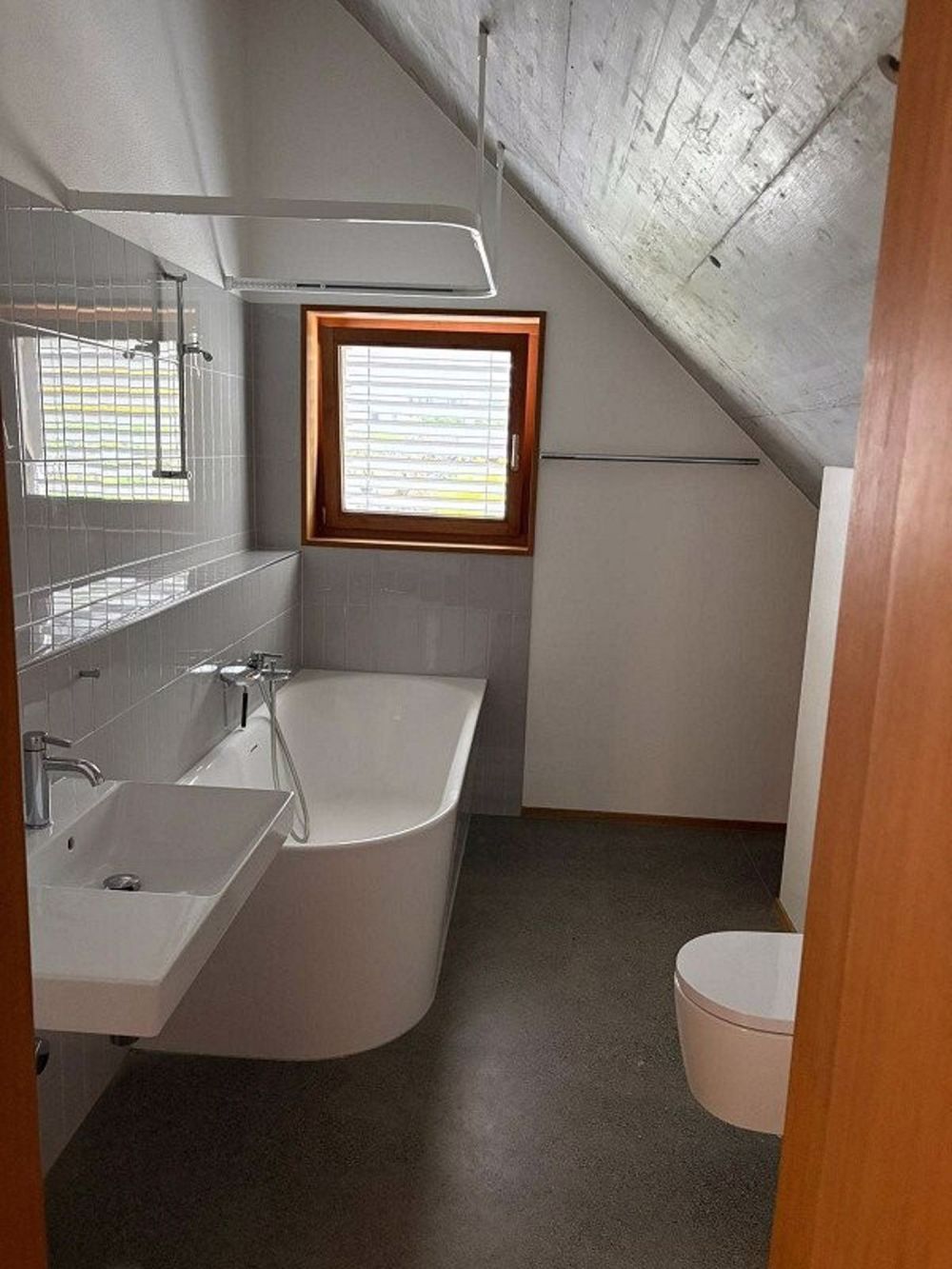 Moderne Wohnung inmitten der Rebberge - Bild 8