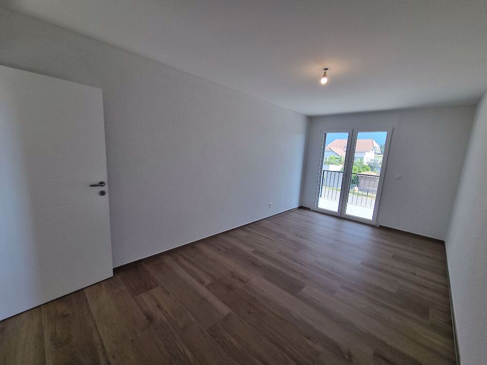 Modernes Reihenhaus in grüner Umgebung - Bild 5
