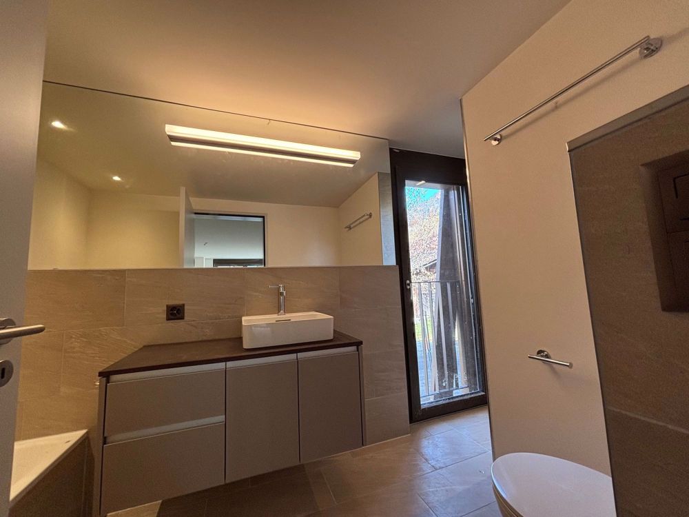 Aussergewöhnliche 3.5 Zimmer-Maisonette-Wohnung mit Garten - Bild 9