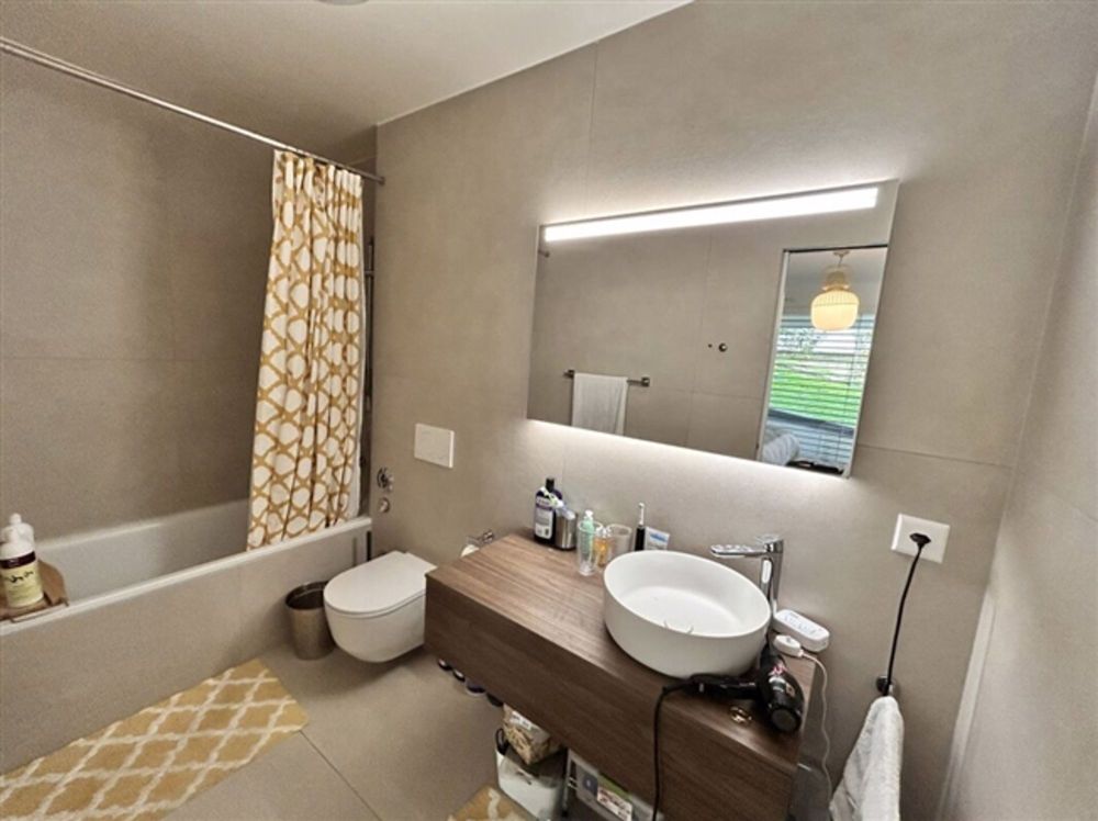 Exklusive, prächtige 4.5 Zimmerwohnung mit privatem Garten! - Bild 1