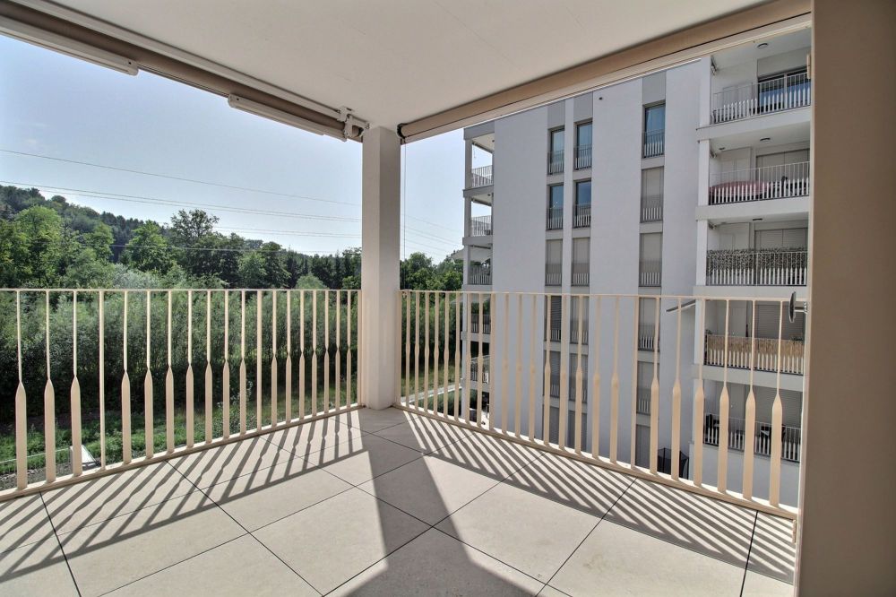 Prächtige 4.5-Zimmer-Wohnung zur Miete in Marly - Balcon 1