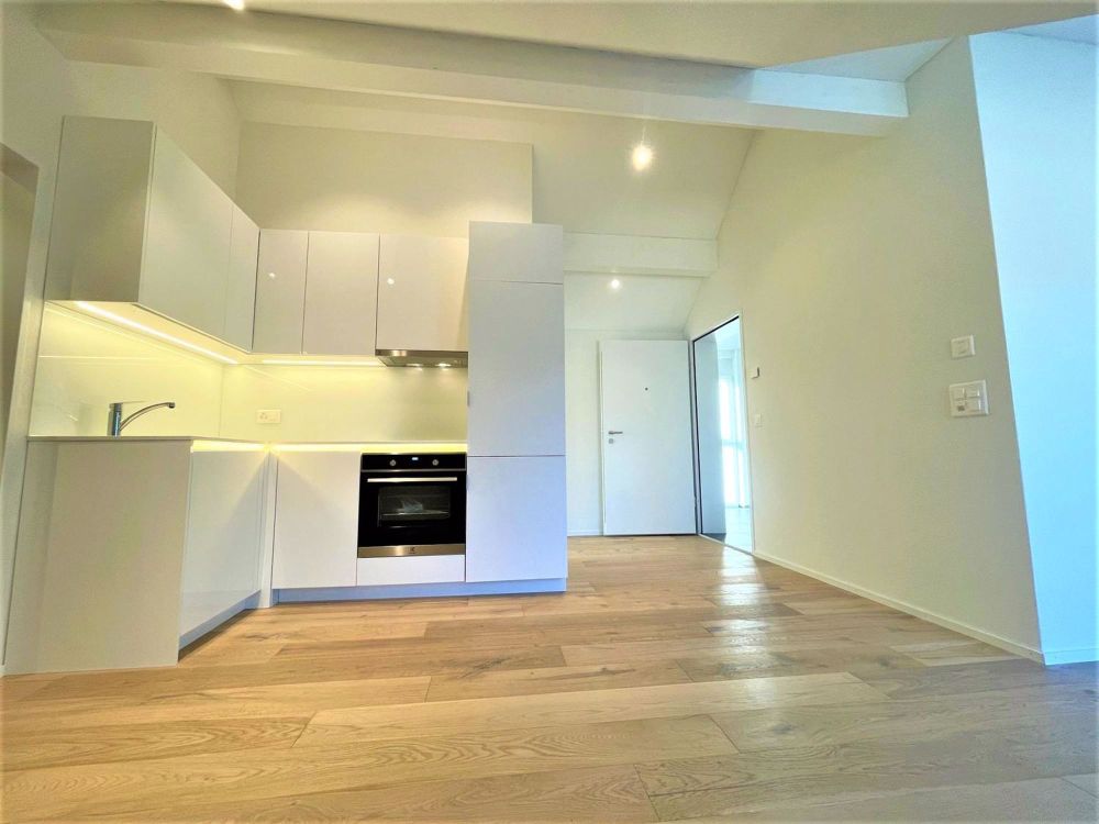 Moderne 2.5-Zimmer-Dachwohnung in ruhiger Lage von Brunegg - Bild 3