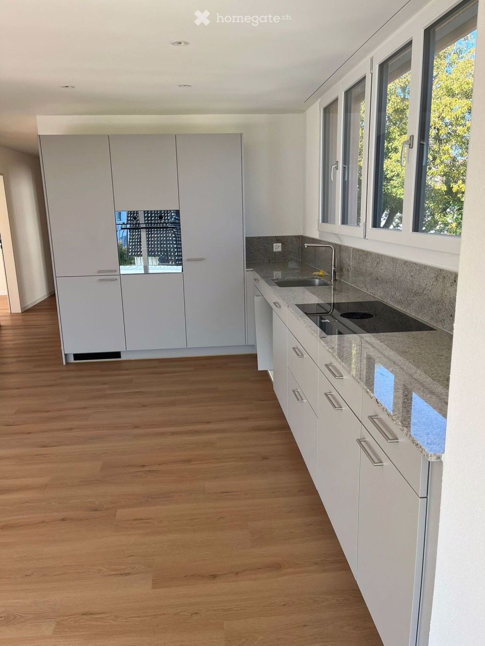 Erstbezug: 3.5 Zimmer Parterre Wohnung mit grossem Sitzplatz - Bild 4