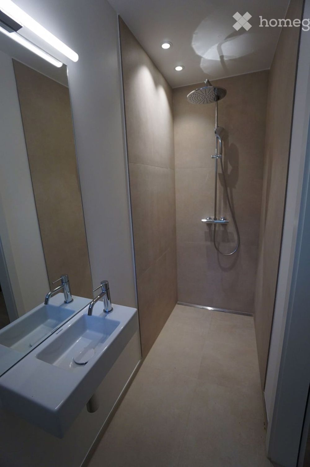 Luxurious 4.5-Room Garden Apartment in Prime Zürich Location - Bild 11