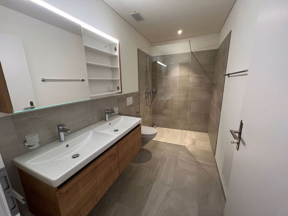 Wunderschöne 113m² Neubauwohnung im Fischermätteli - Bad im Zimmer