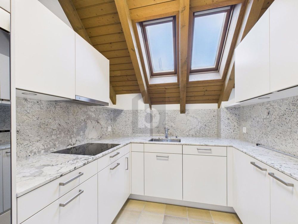 FRISCH RENOVIERT, MIT AUSSICHT AUF DAS LIMMATTAL - Bild 5