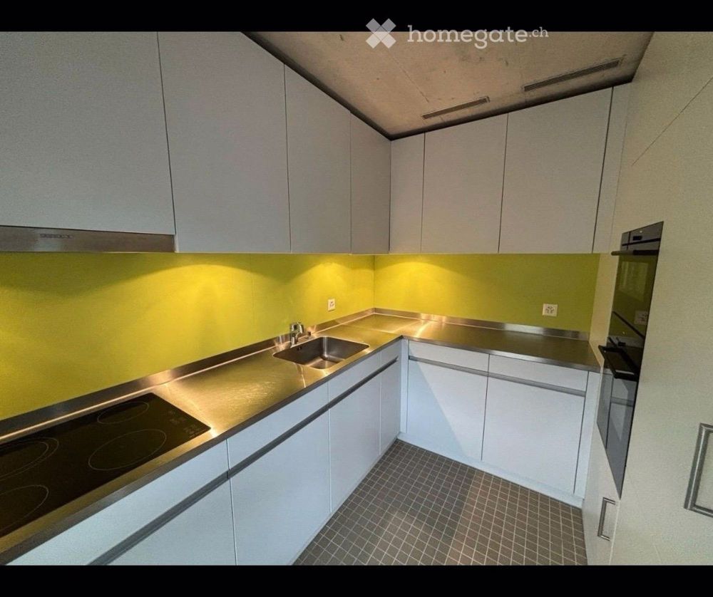 Moderne 3.5-Zimmer-Wohnung mit Balkon und schöner Aussicht in Luzern - Bild 3