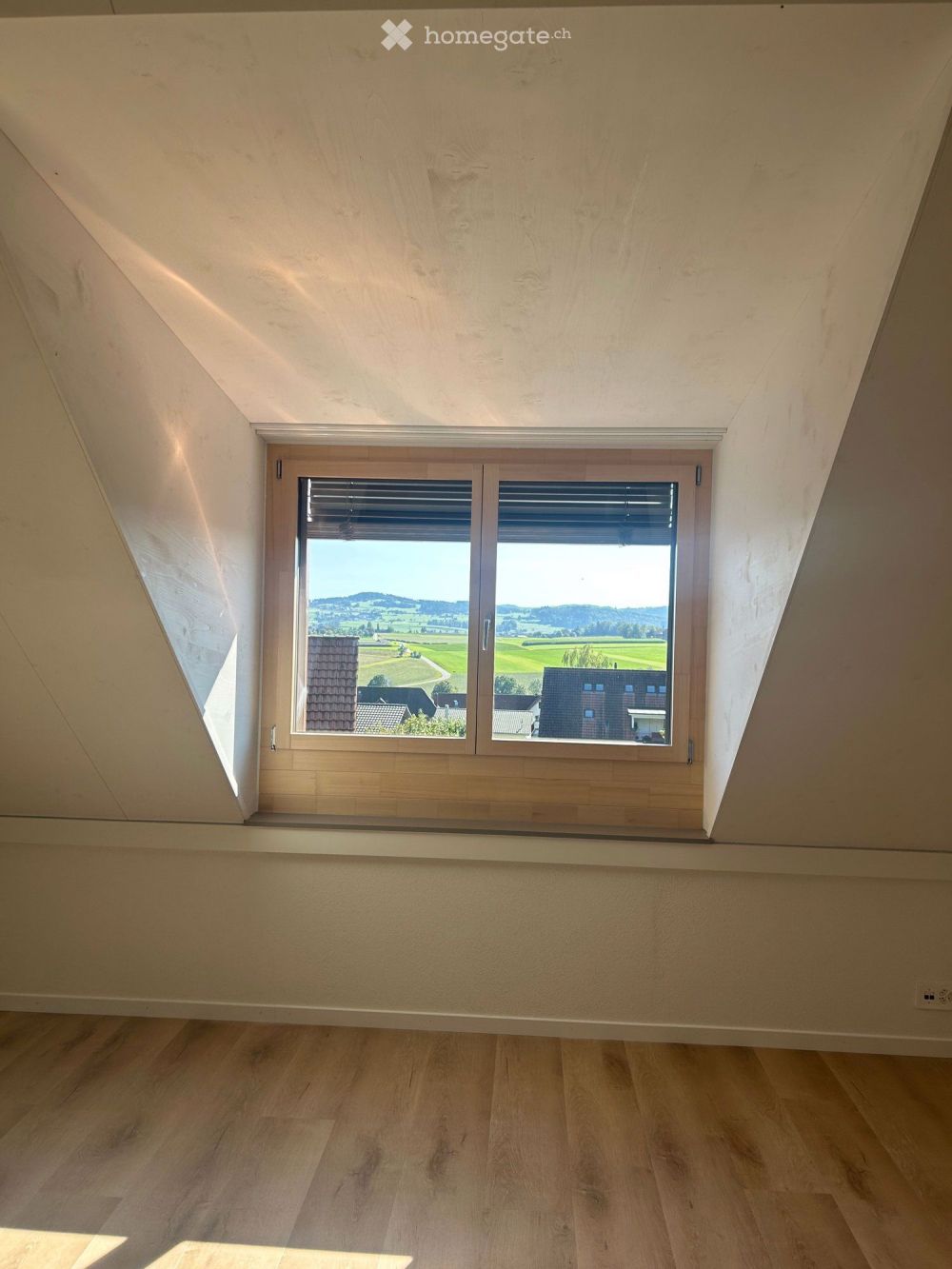 Moderne 4.5-Zimmer-Dachwohnung mit Panoramablick in Stettfurt - Bild 5