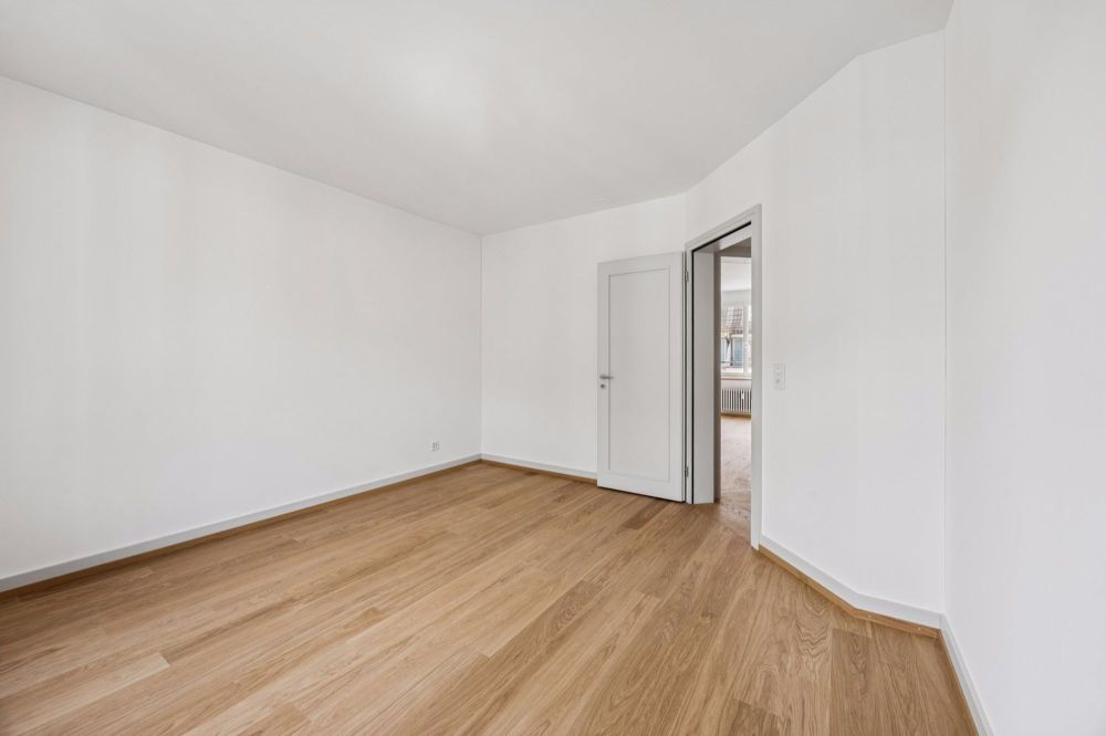 ERSTVERMIETUNG - attraktive 6-Zimmerwohnung im 2. OG mit Balkon - Bild 11