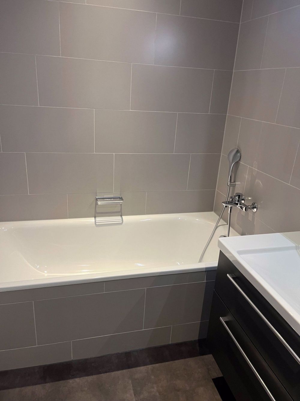 Nachmieter für 5,5 Zimmer Neubau-EG-Wohnung gesucht - Bild 5