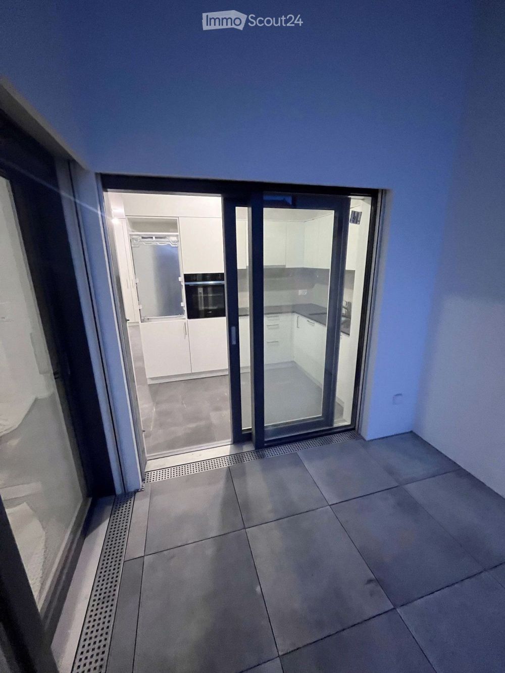 Charmanter Neubau-Dachgeschosswohnung mit 2 Zimmern - Bild 2