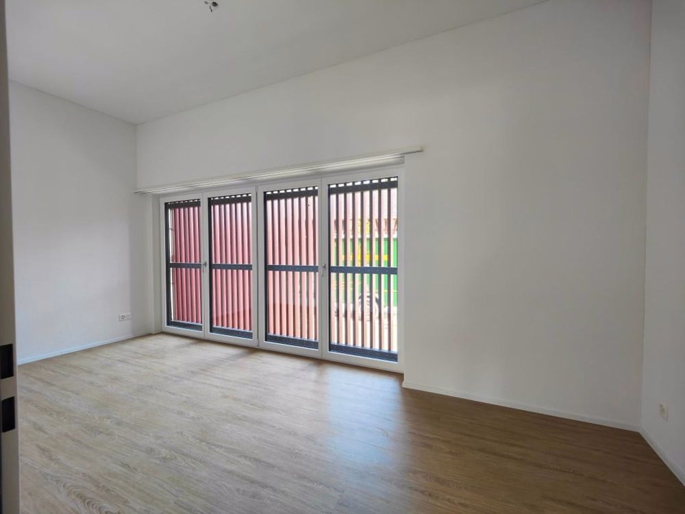 Stilvolle Neubauwohnung mit Gartensitzplatz im Herzen von Glattfelden - Zimmer2