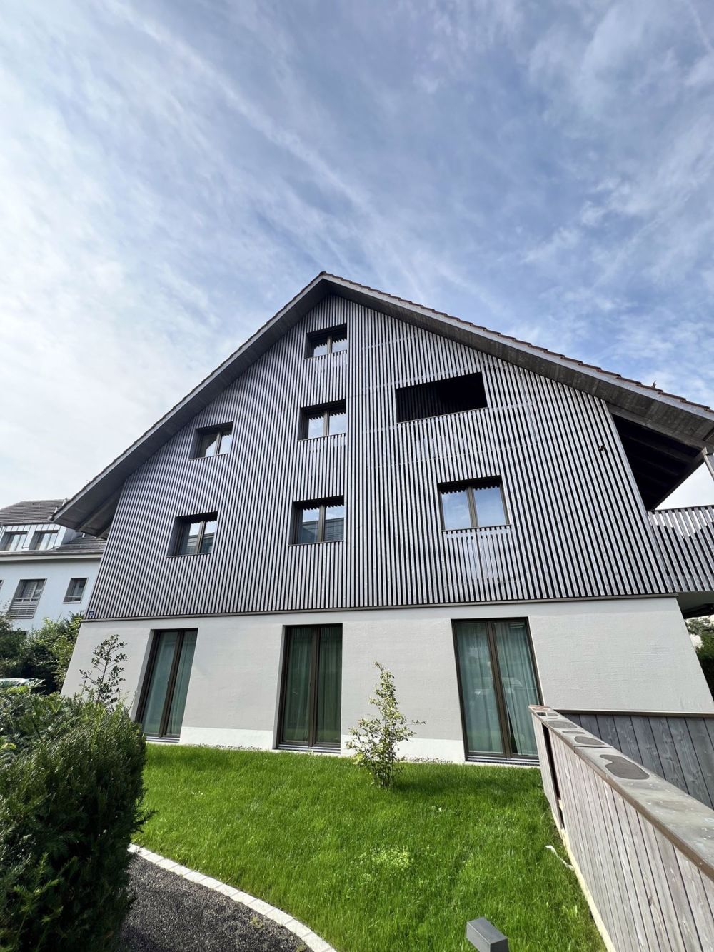 Modernes Wohnen an familienfreundlicher Lage - Aussenansicht