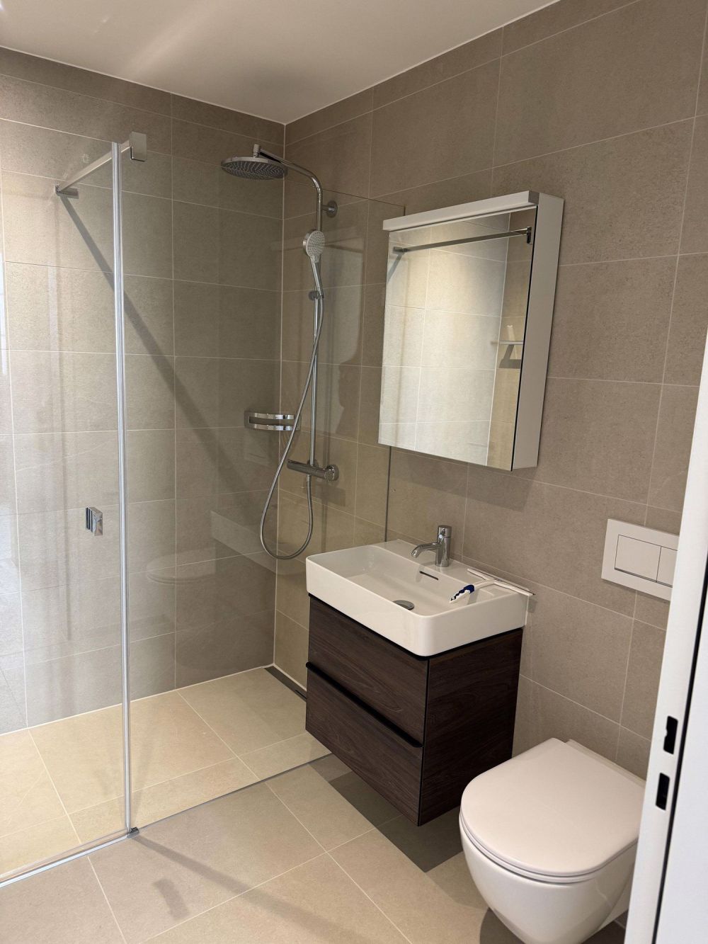 Idyllische 4.5 Zimmer-Wohnung im ruhigen Nürensdorf - Bild 9