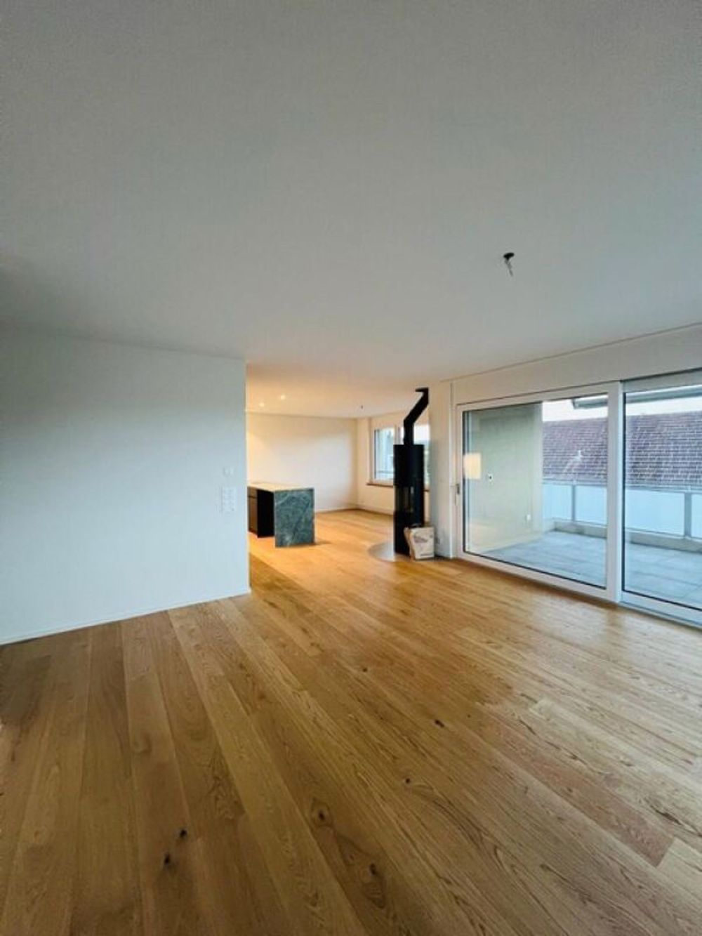 Exklusive 4.5 Zimmer Neubauwohnung - Bild 3