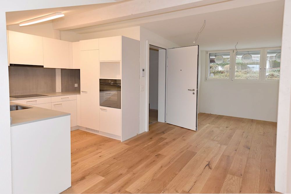 3.5 Zimmerwohnung mit toller Aussicht - Kueche 2