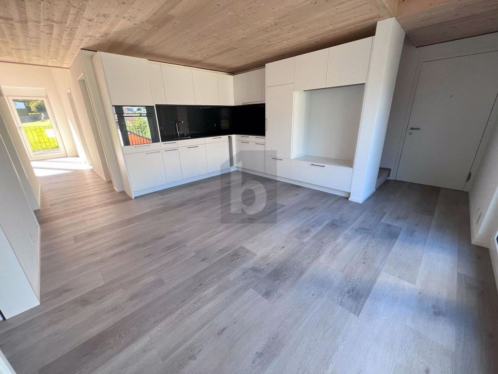 LICHTDURCHFLUTET UND RUHIG GELEGEN - Bild 3