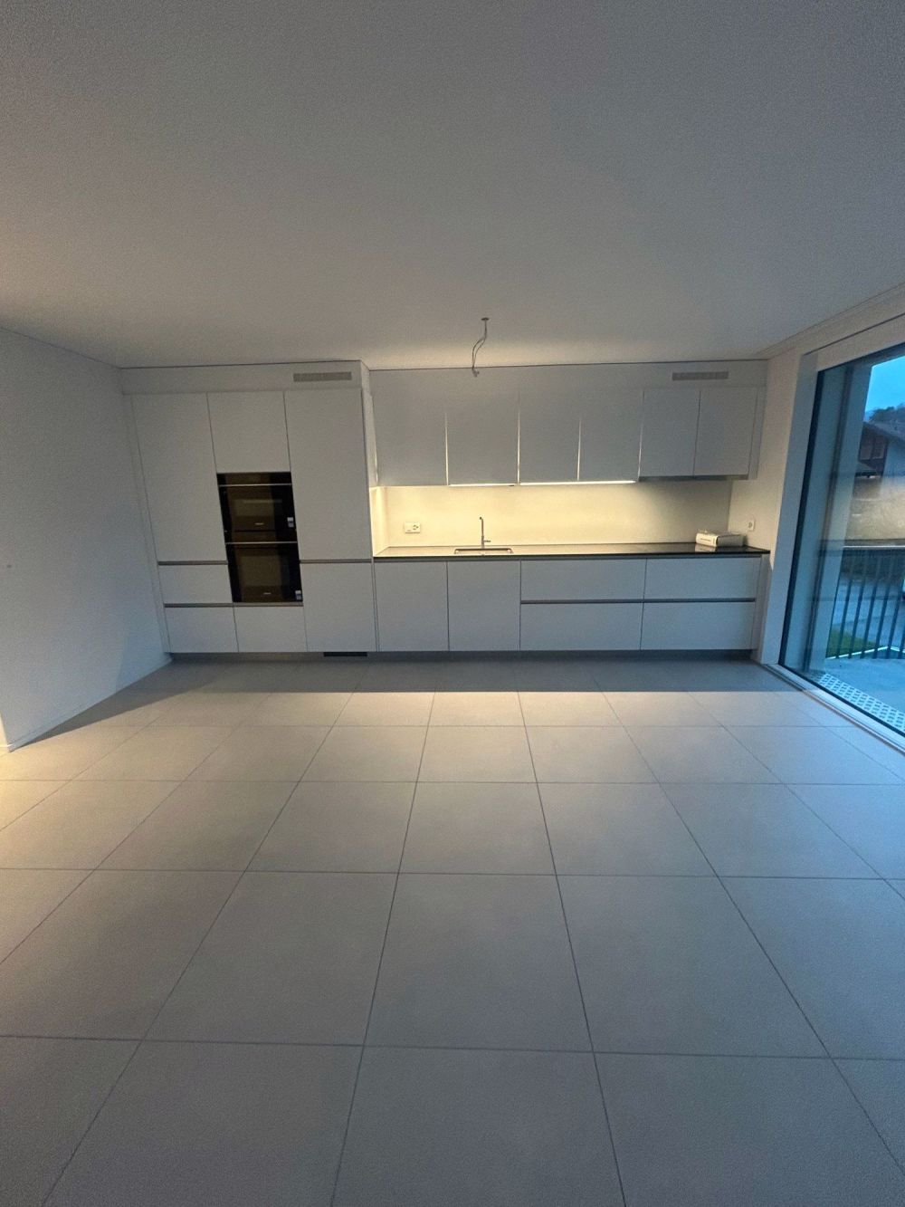 ERSTVERMIETUNG: Traumhafte Wohnung im ruhigen, ländlich geprägten Thierachern bei Thun - Bild 4
