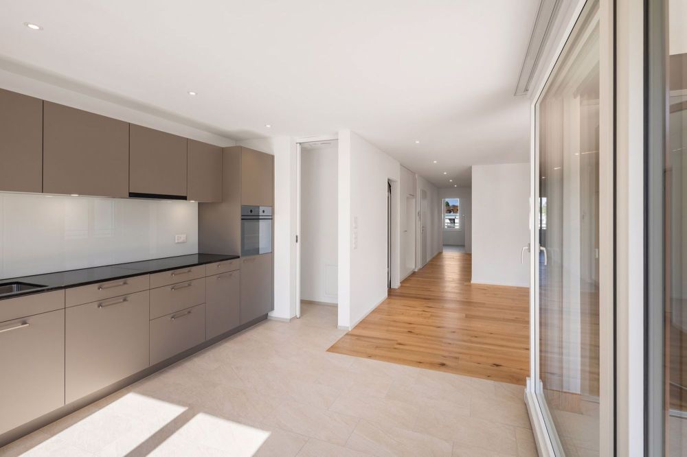 Hochmoderne 3.5-Zimmerwohnung mit Balkon im Erstbezug - Küche