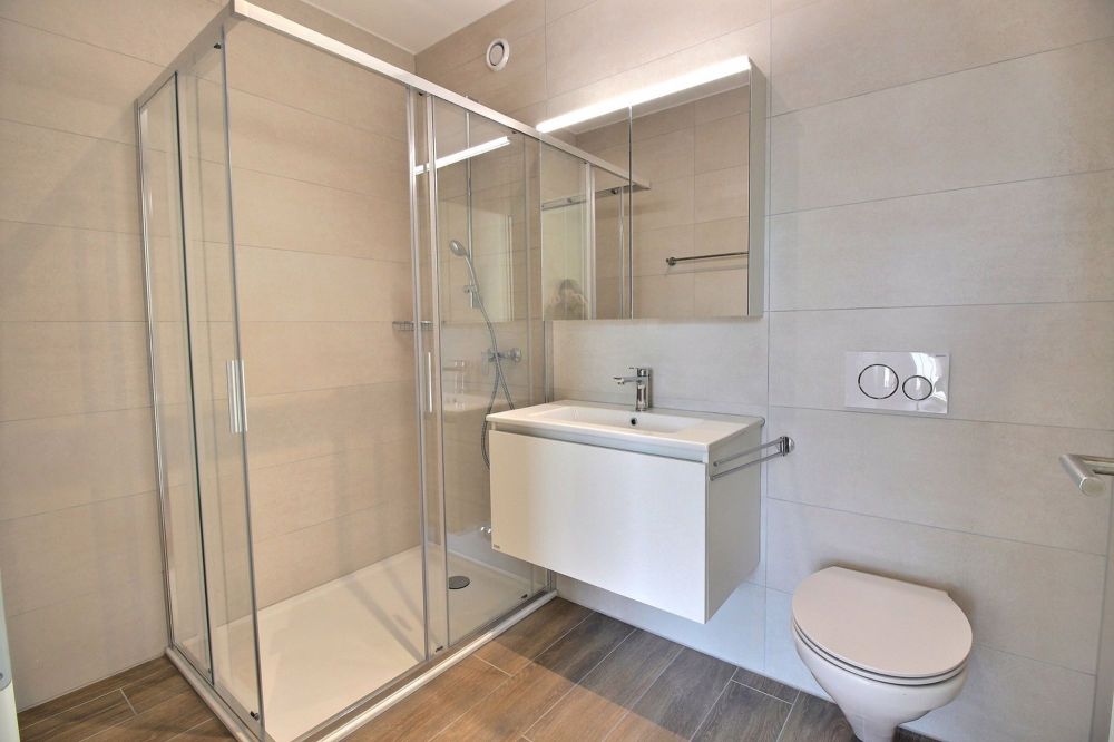 Magnifique appartement de 2.5 pièces à louer à Marly ! - Salle de douche