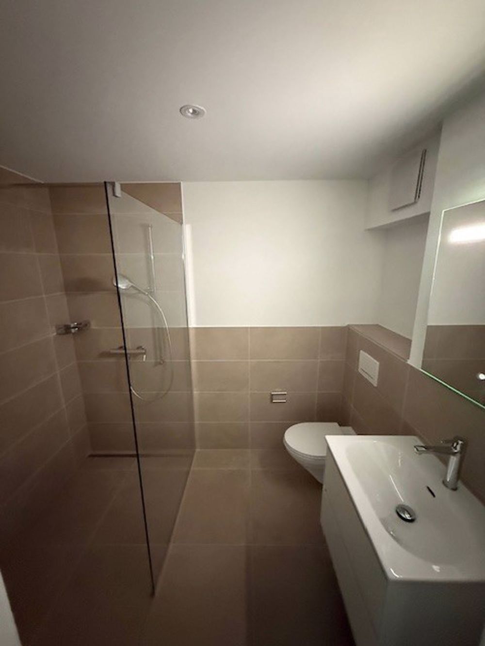 Sehr schöne 2.5-Zimmerwohnungen zu vermieten - Bild 8