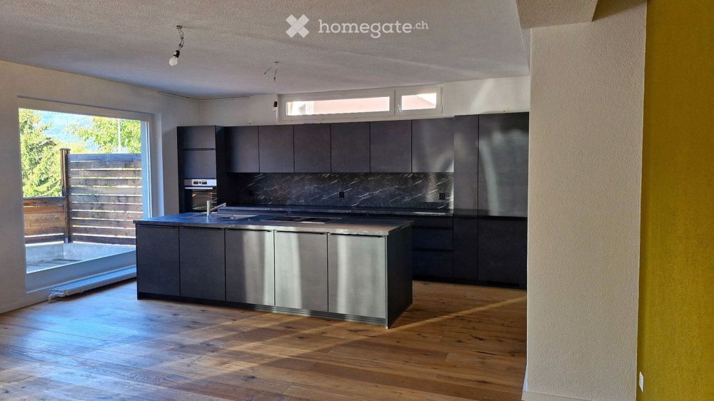 Grosszügige 4.5-Zimmer-Wohnung mit Bergblick in Trimmis - Bild 2