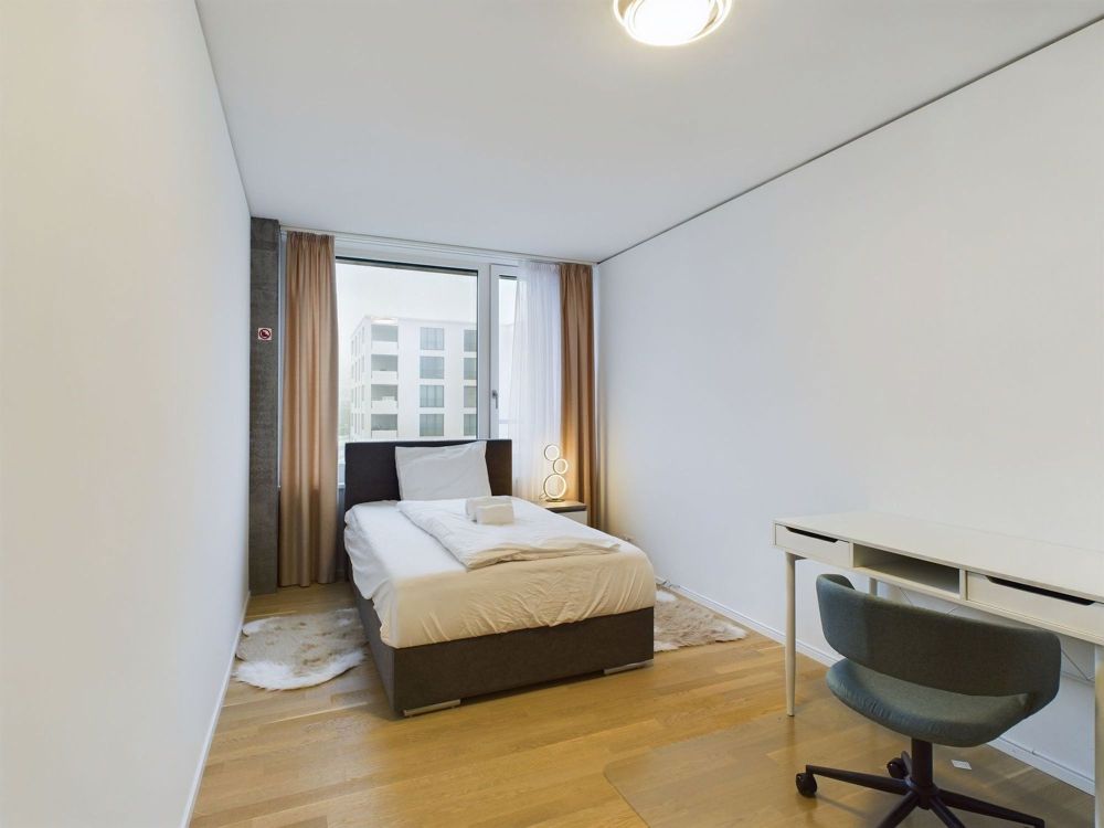Moderne 5.5-Zimmer Wohnung in Neuhausen - Image 6