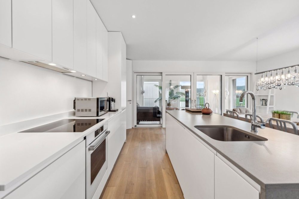 Neue 4.5 Zi. Maisonette-Wohnung 140m2 & 70m2 Terrassen - nur 2 Wohnungen im Haus! - Bild 4