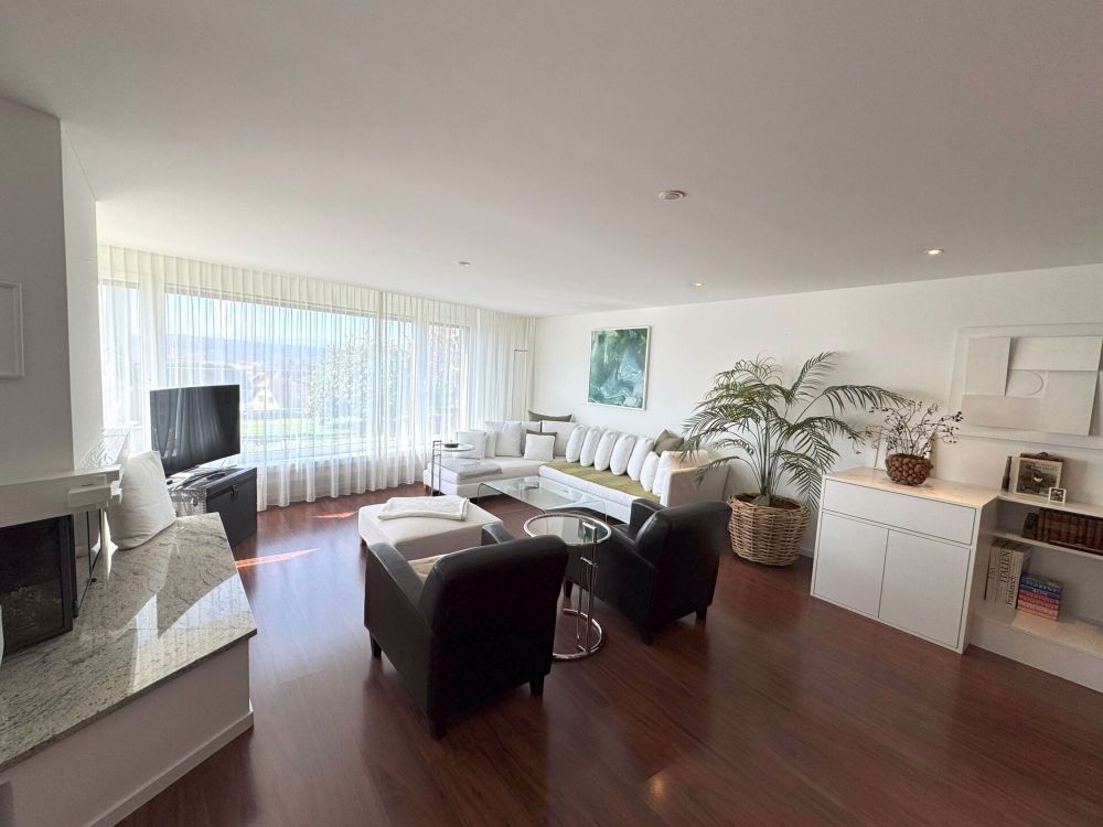 Exklusive Terrassenwohnung mit Traumaussicht zu verkaufen - Bild 2