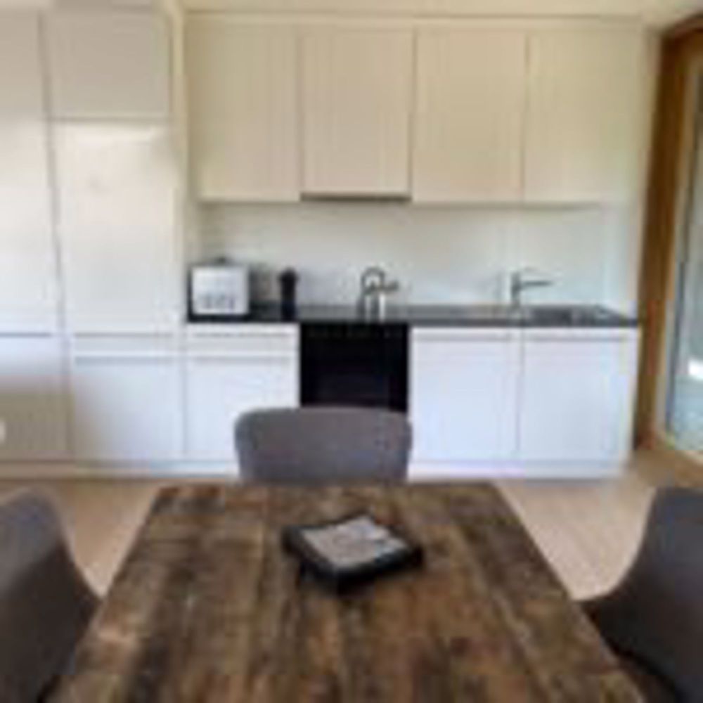 JP4-L3 3.5-Zimmer-Wohnung im 1. Stock - table à manger