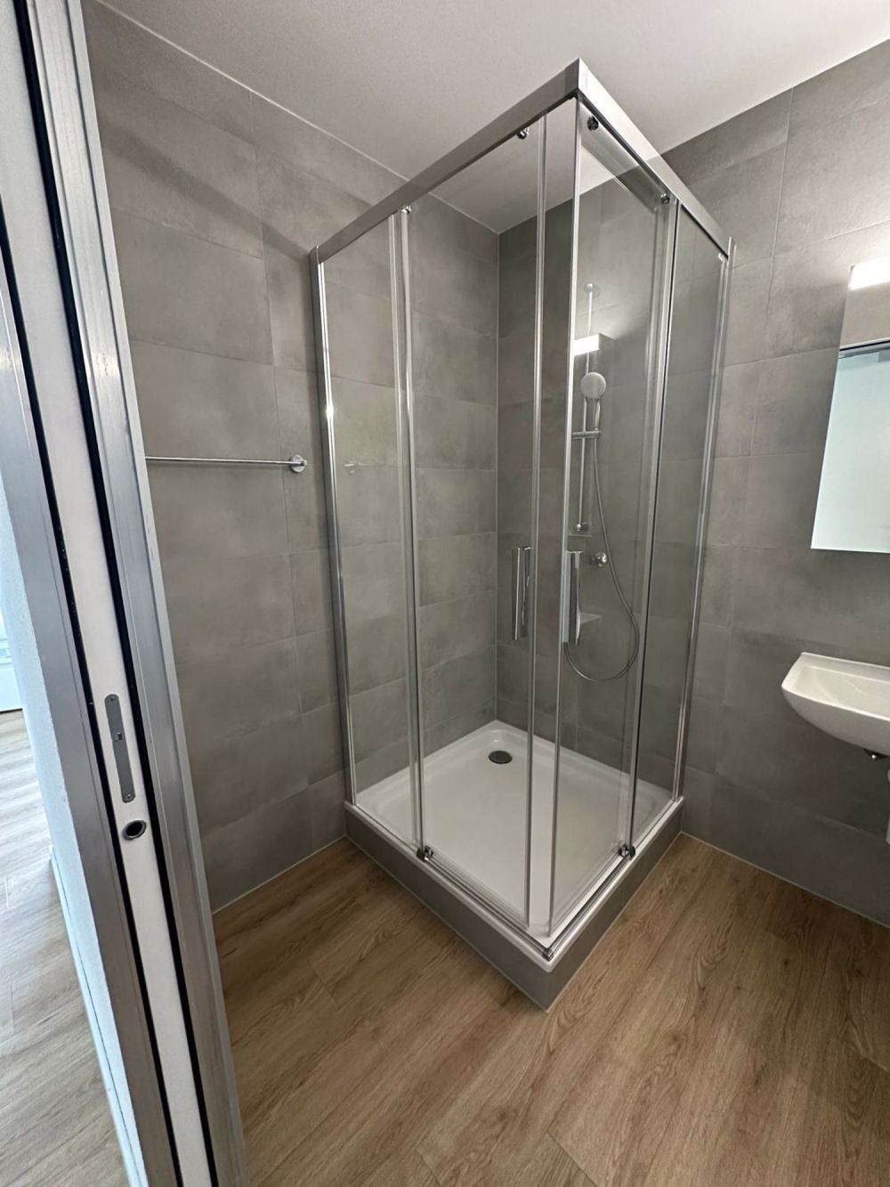 A deux pas de l'EHL - 5 Chambres meublées en colocation - Bild 12