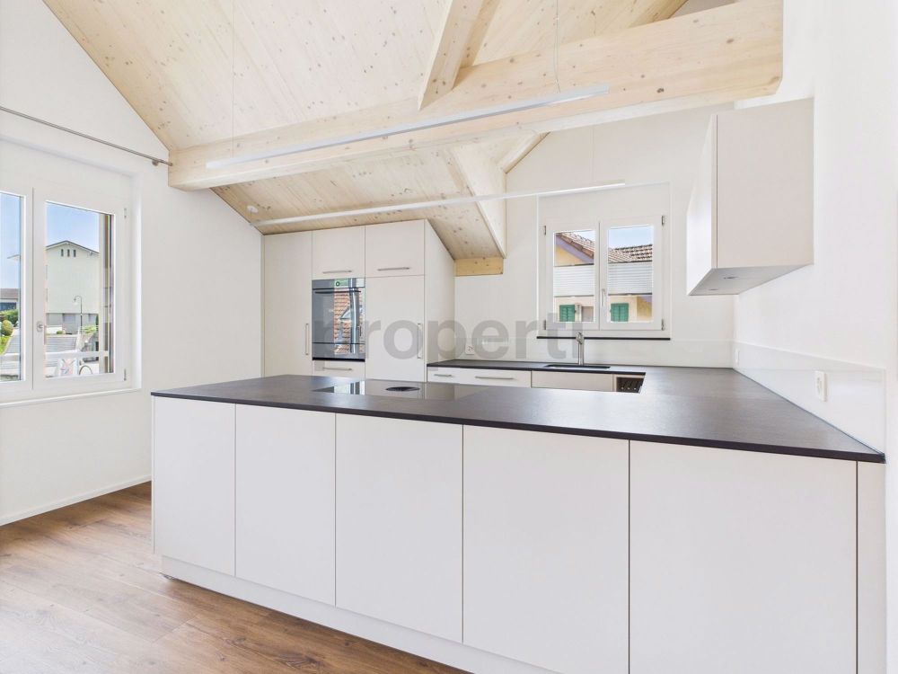 Traumhafte Dachwohnung in Hasle, Kanton LU - Modernes Wohnen mit einzigartigem Charme - Image 2