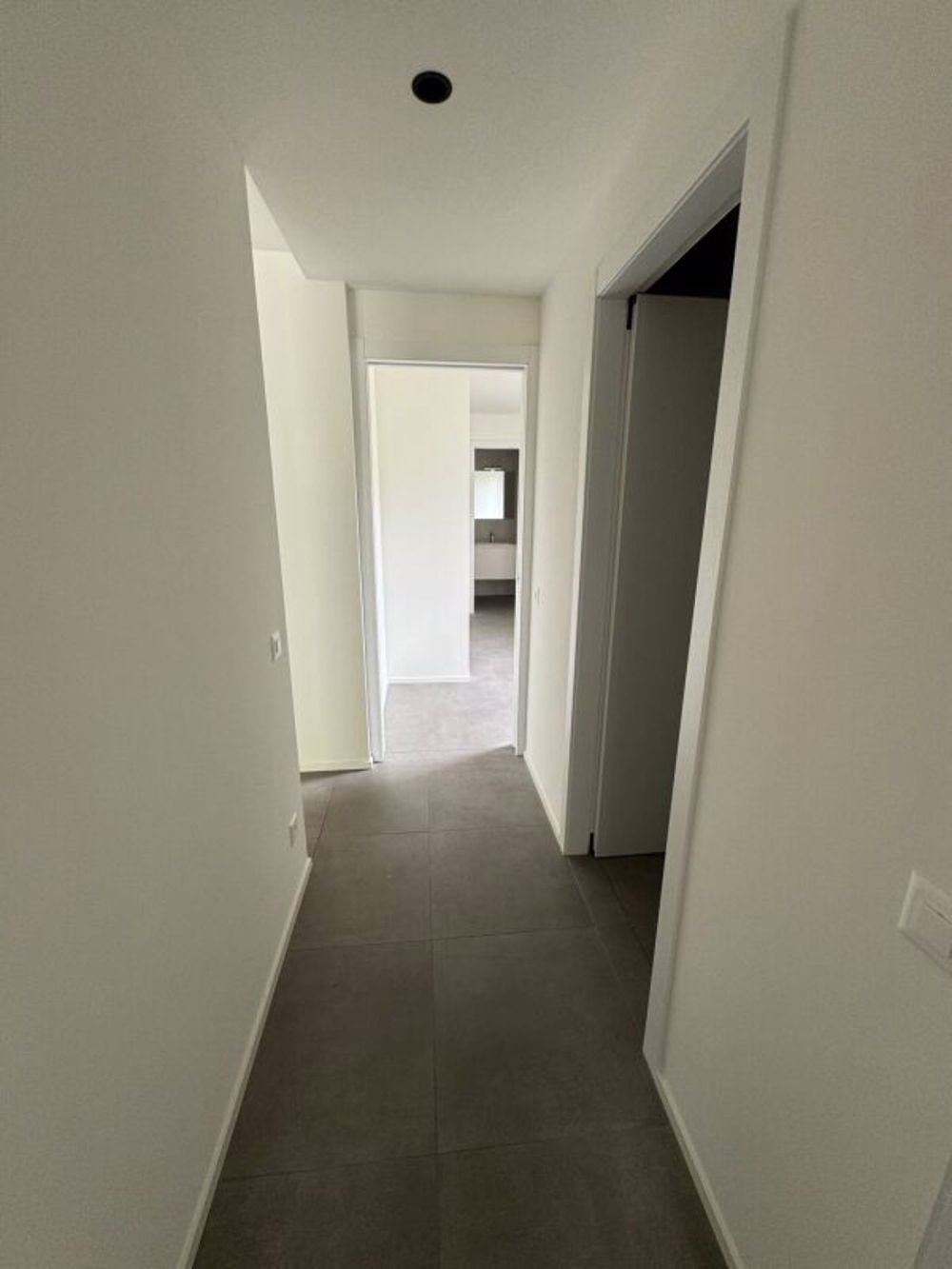 Monteggio | 3.5 Neu | Miete 1'320 | Nebenkosten 180 | Parkplatz 100 - Bild 7