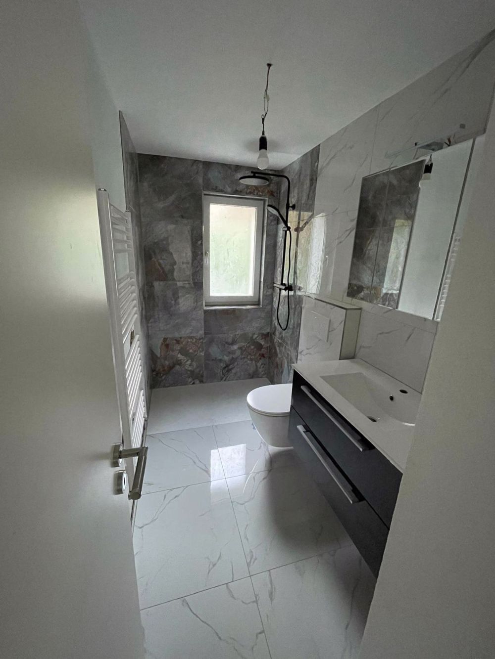 Sehr schönes 3.5-Zimmer-Apartment, komplett renoviert. Erstvermietung - Bild 5