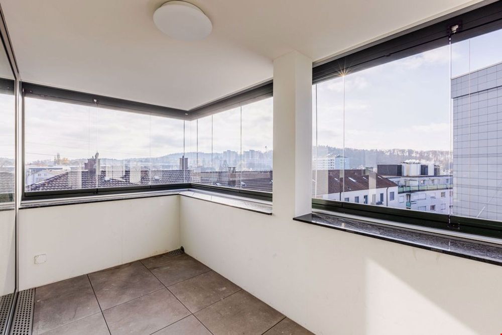 Einzigartige 3.5-Zimmerwohnung mit Loggia und privater Terrasse - Bild 8