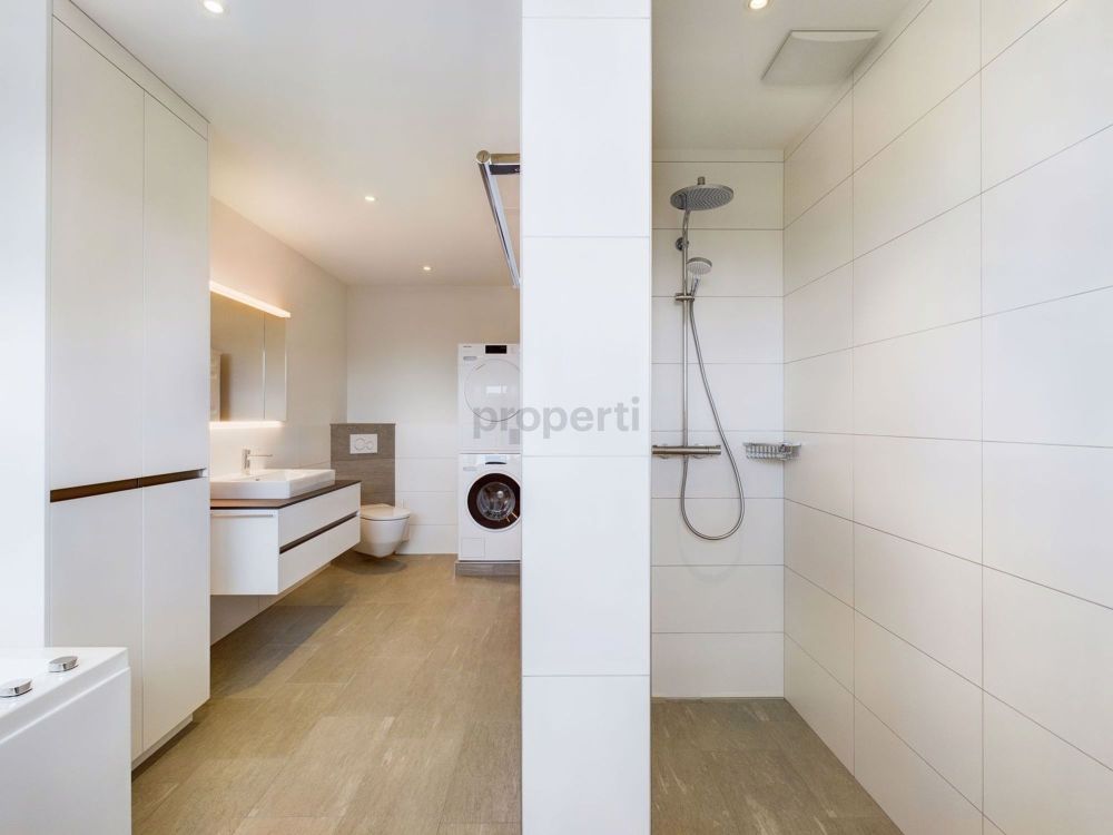 Ein Schmuckstück mit grossem Sitzplatz an ruhiger und naturnahen Lage - Bild 8